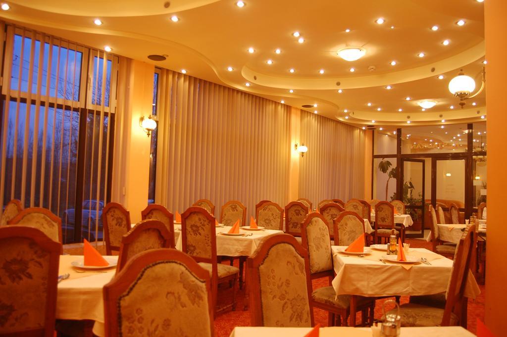 Hotel Everest Târgu-Mureş Zewnętrze zdjęcie