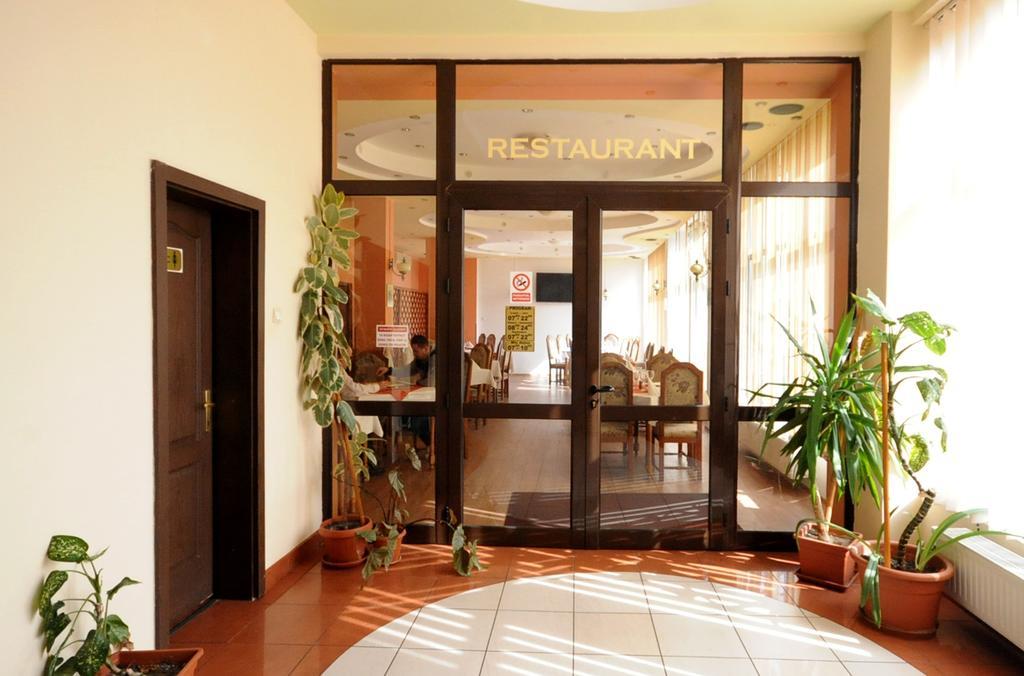 Hotel Everest Târgu-Mureş Zewnętrze zdjęcie