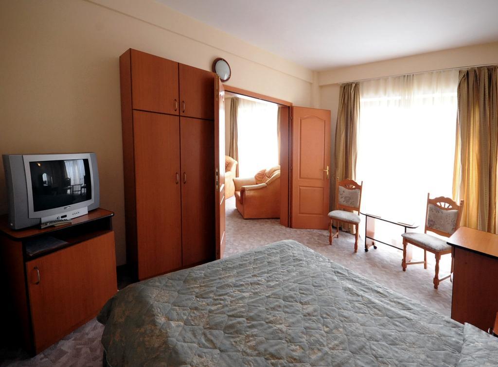 Hotel Everest Târgu-Mureş Zewnętrze zdjęcie