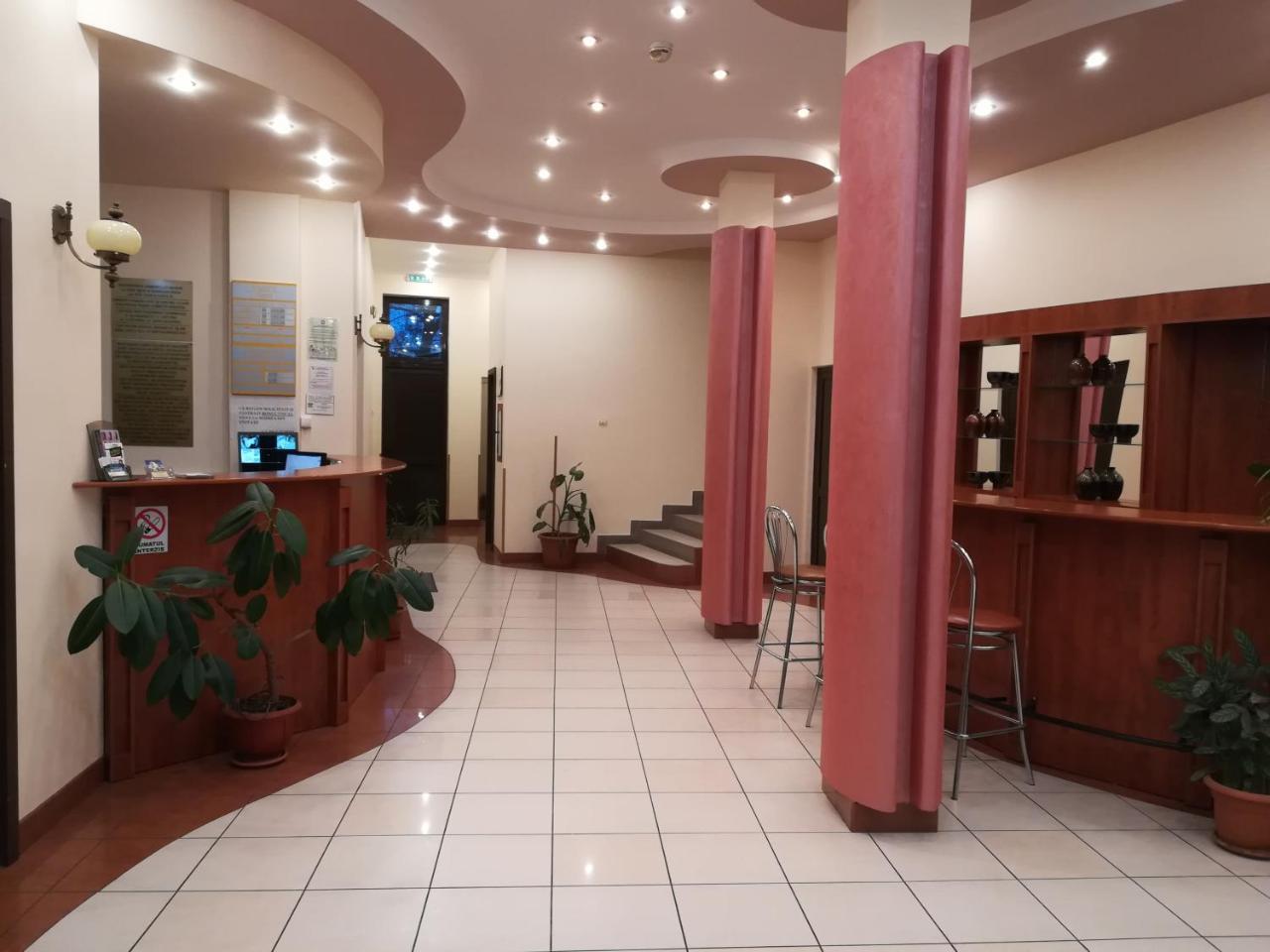 Hotel Everest Târgu-Mureş Zewnętrze zdjęcie